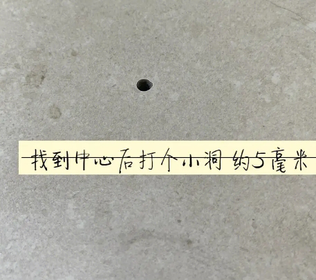 华阴瓷砖空鼓维修公司专业解答在瓷砖铺贴过程中，如果砂料搅拌不均匀，将会带来以下问题